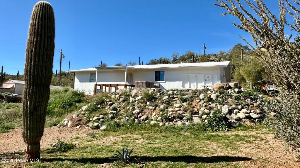 Photo of 32240 S Lisa Drive, Black Canyon City, AZ 85324 (MLS # 1079258)