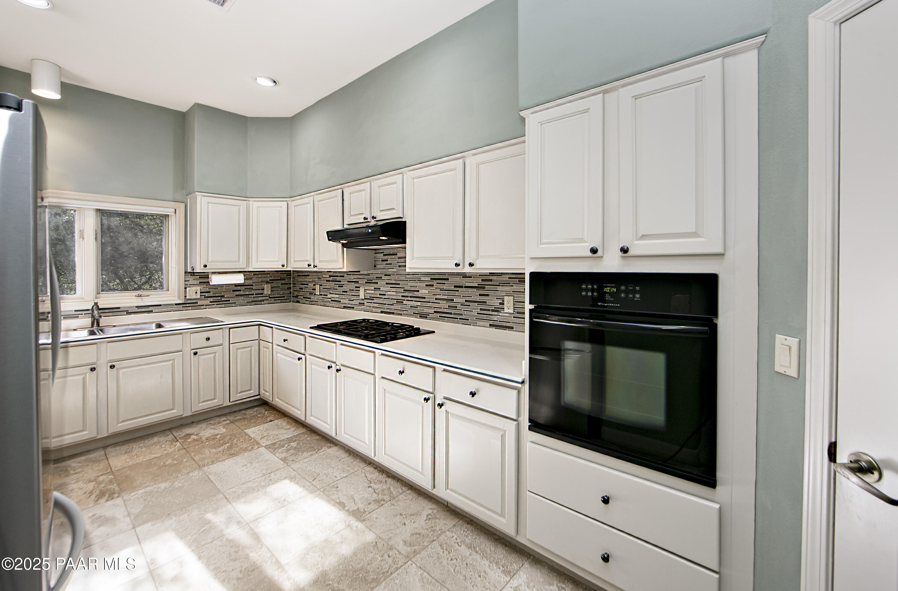 1905 Timber Point W.