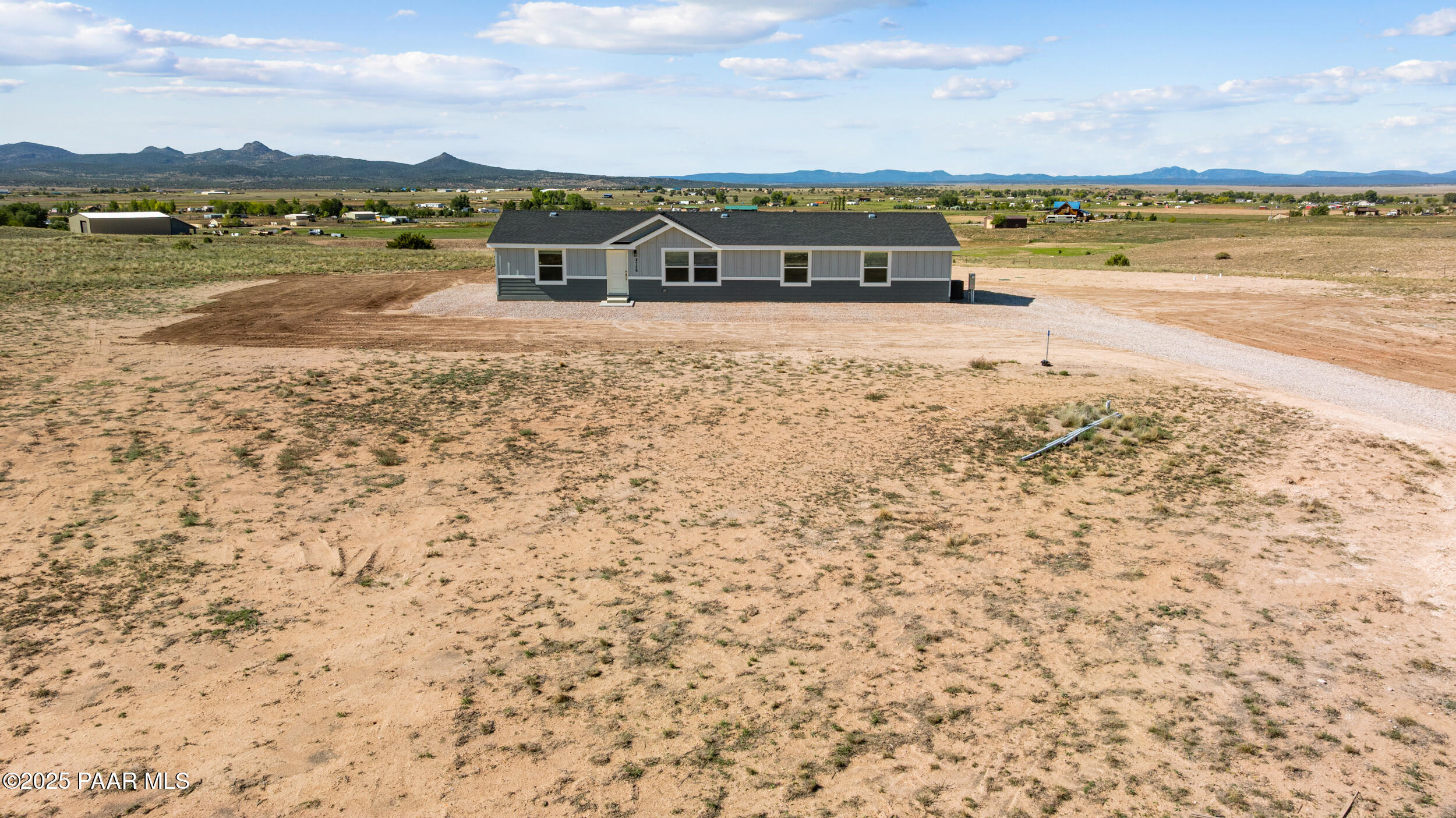 2729 W Grapevine Court