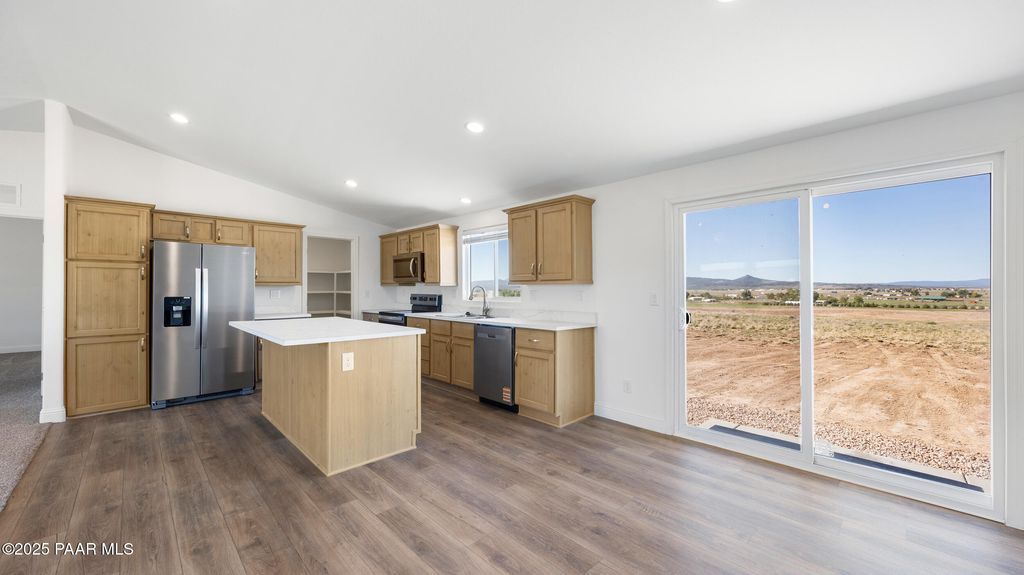 Photo of 2729 W Grapevine Court, Paulden, AZ 86334 (MLS # 1077060)