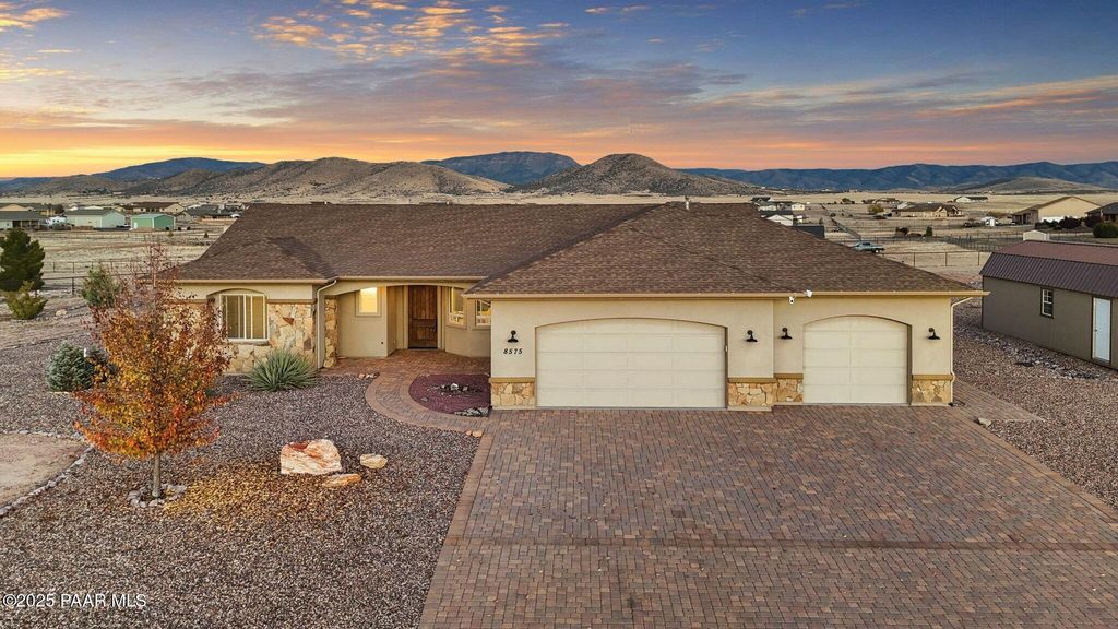 Photo of 8575 N Buffalo Hill Court, Prescott Valley, AZ 86315 (MLS # 1078228)