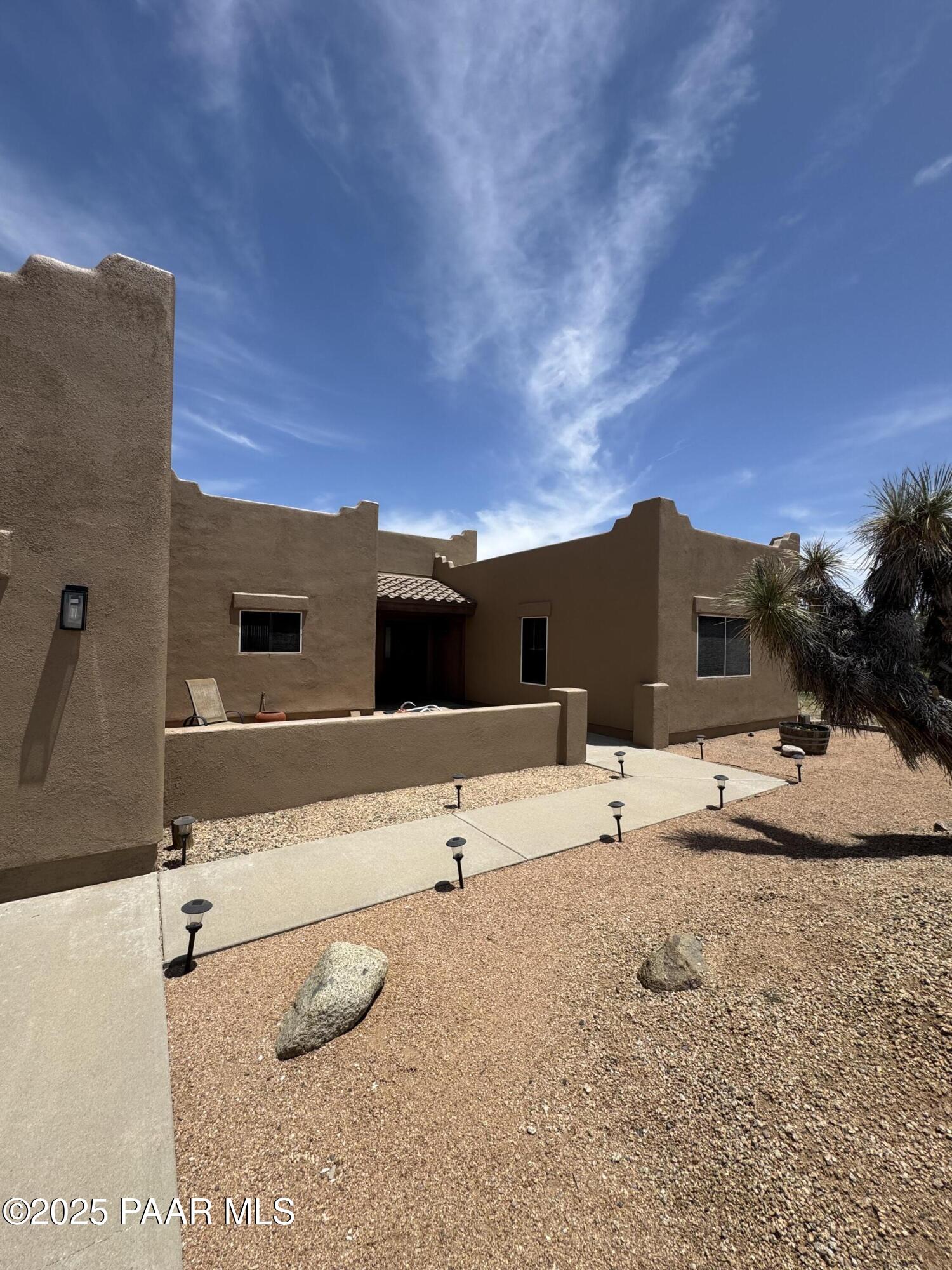 2350 W Gunsite Road
