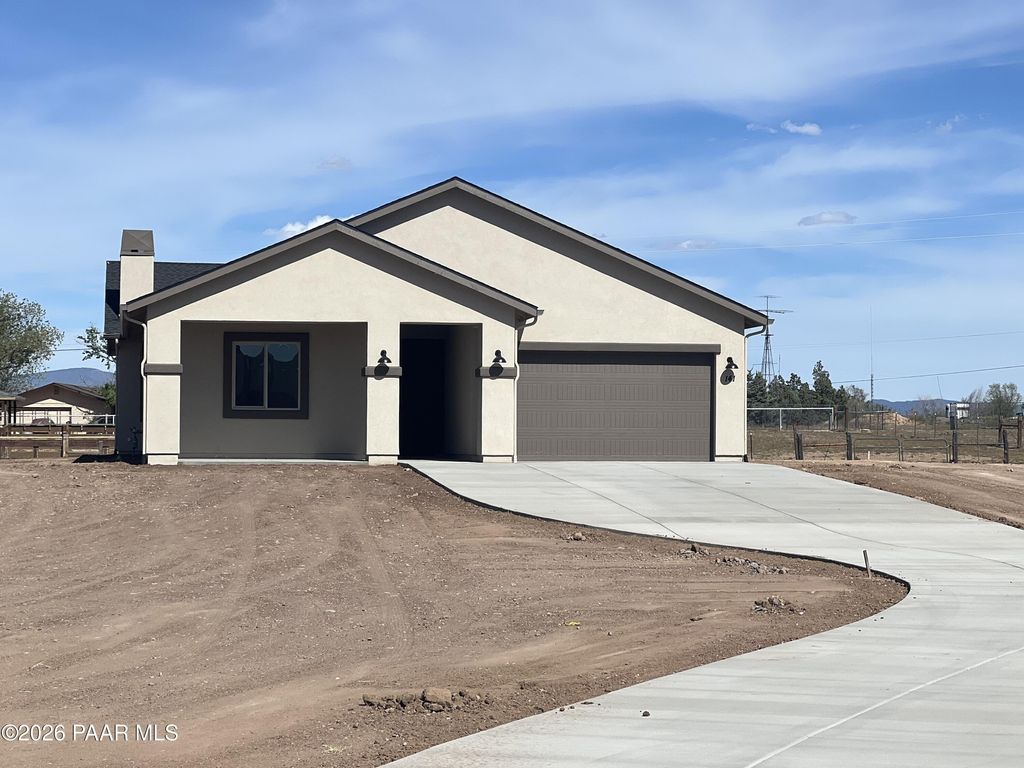 Photo of 141 S Brenna Drive, Chino Valley, AZ 86323 (MLS # 1081407)