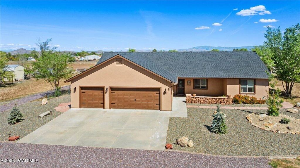 Photo of 2357 N Eldred Road, Chino Valley, AZ 86323 (MLS # 1081259)