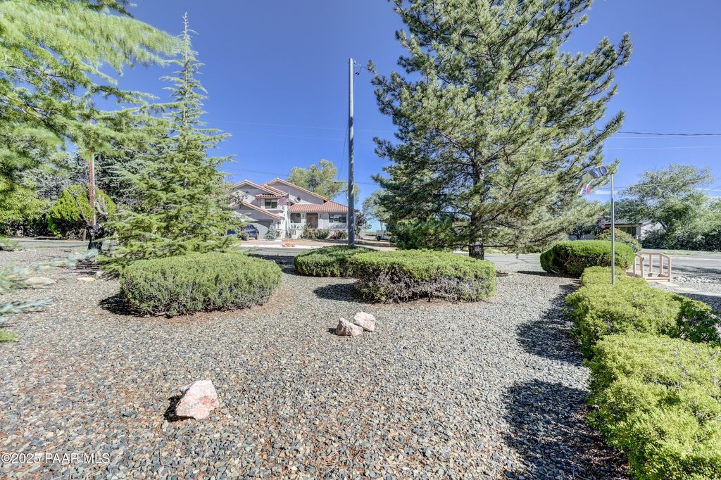 Photo of 2 Walking Diamond Drive, Prescott, AZ 86301 (MLS # 1081631)