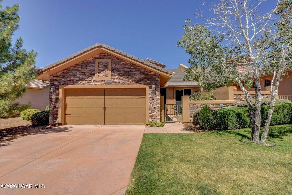 Photo of 1242 Crown Ridge Drive, Prescott, AZ 86301 (MLS # 1078571)