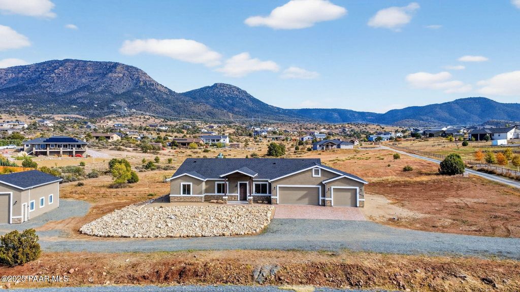 Photo of 14170 E Casa Serena Way, Prescott Valley, AZ 86315 (MLS # 1081687)