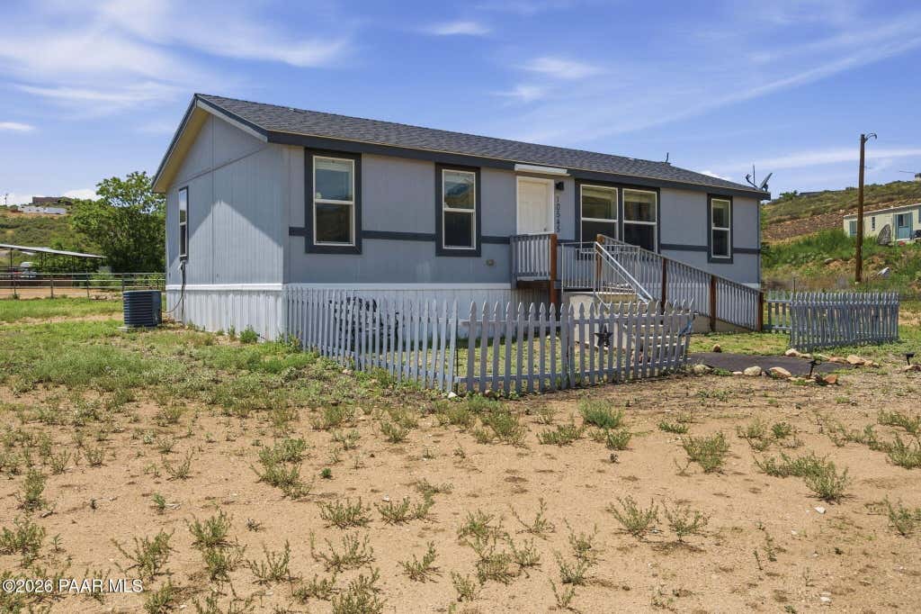Photo of 10545 E Janet Way, Dewey-Humboldt, AZ 86327 (MLS # 1084065)