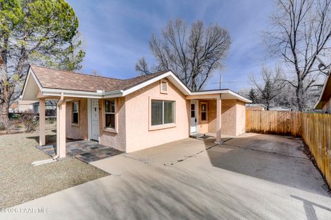Photo of 821 Lincoln Avenue, Prescott, AZ 86301 (MLS # 1079083)