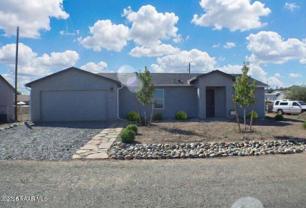 Photo of 20589 E Cholla Drive, Mayer, AZ 86333 (MLS # 1078263)