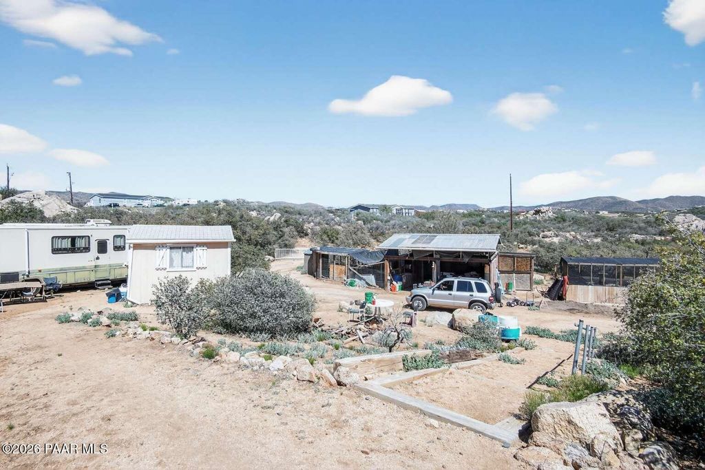 Photo of 500 N Old Coach Trail, Dewey-Humboldt, AZ 86327 (MLS # 1080912)