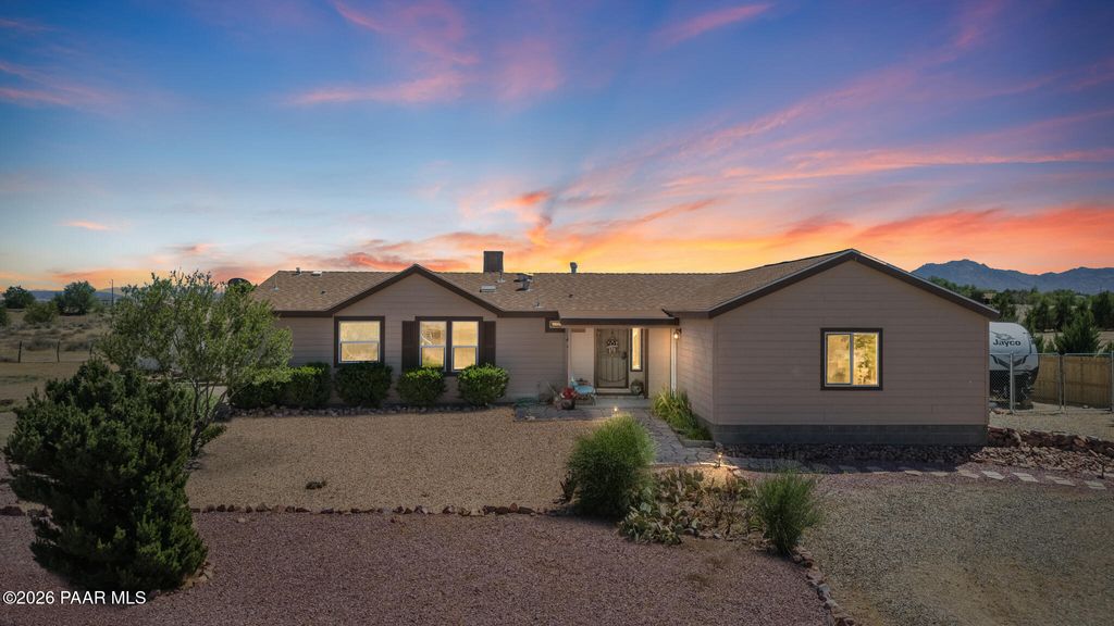 Photo of 1559 Cherry Creek Lane, Chino Valley, AZ 86323 (MLS # 1082028)
