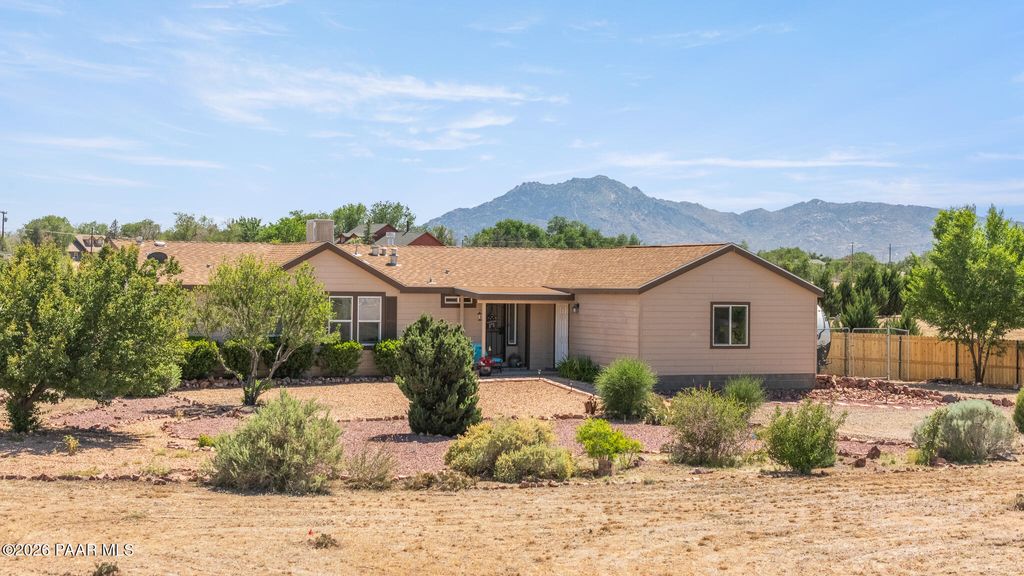 Photo of 1559 Cherry Creek Lane, Chino Valley, AZ 86323 (MLS # 1082028)