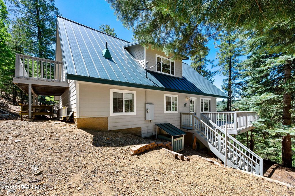 Photo of 2380 E Summit Avenue, Prescott, AZ 86303 (MLS # 1079989)