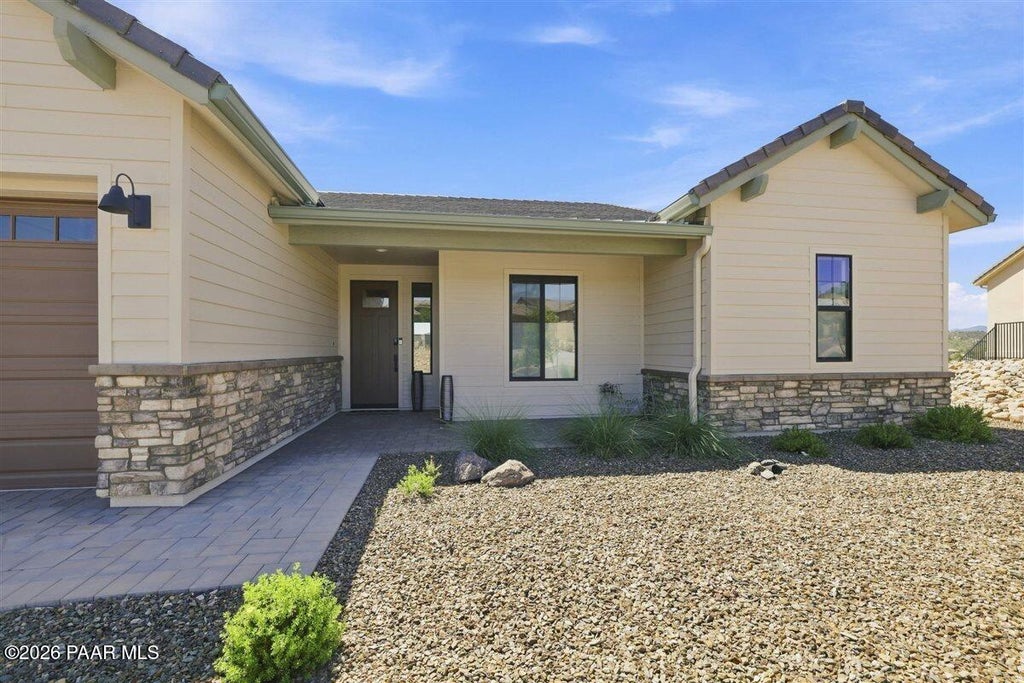 Photo of 1165 S Lakeview Drive, Prescott, AZ 86301 (MLS # 1084207)