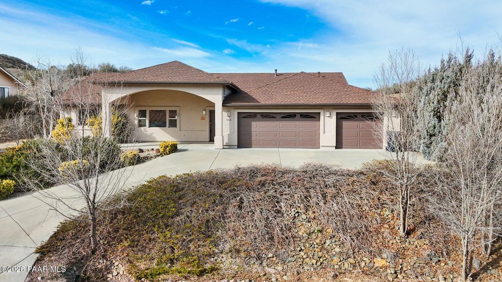 Photo of 644 N Hopi Trail, Dewey-Humboldt, AZ 86327 (MLS # 1079222)