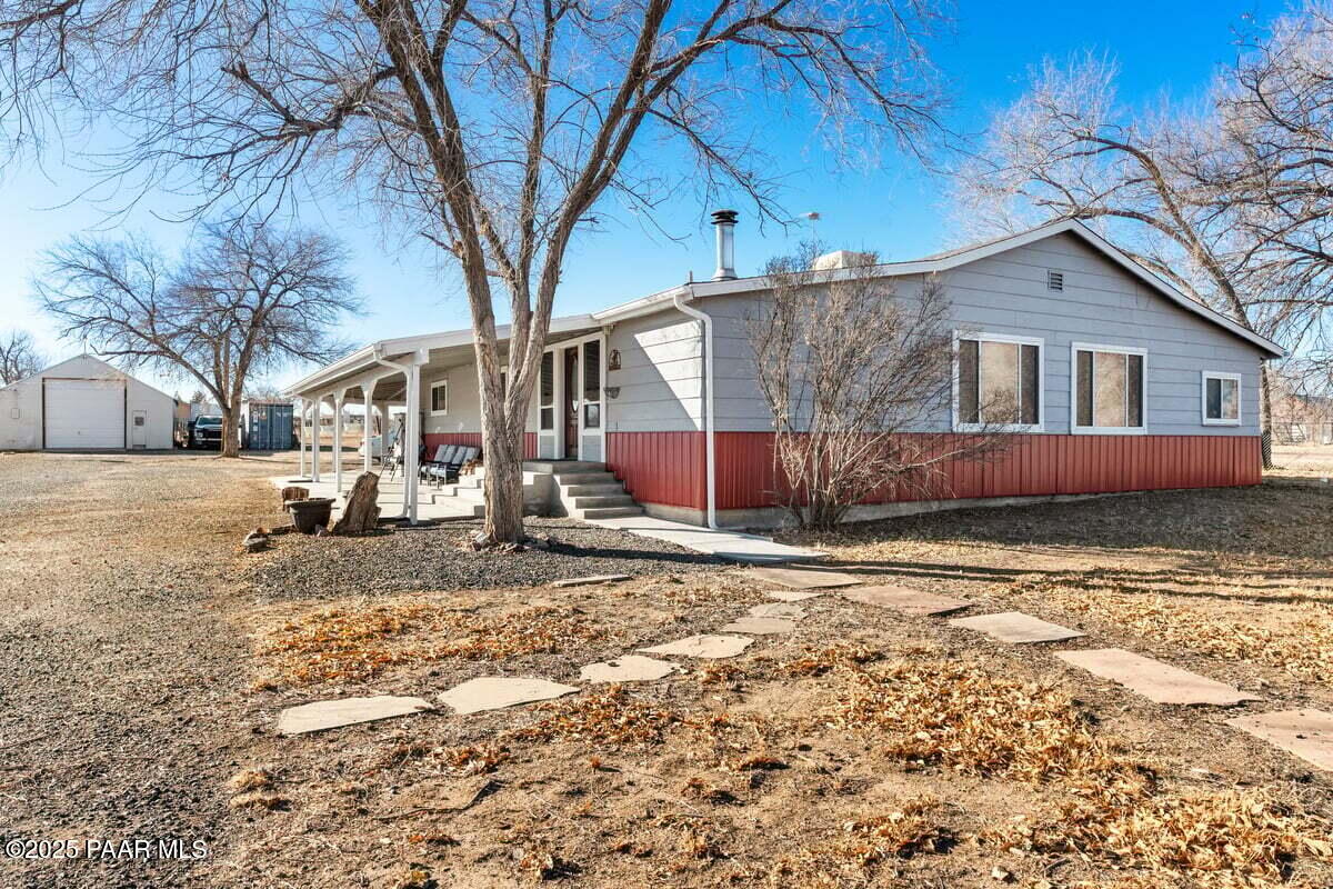 675 W Road 1