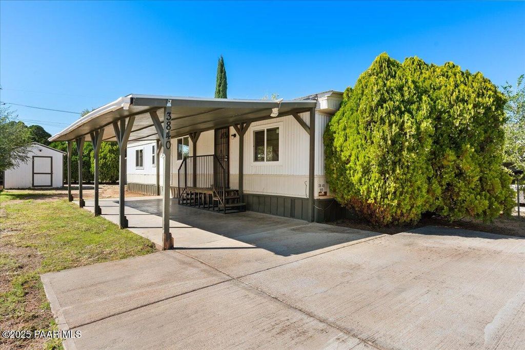 Photo of 3840 N Joan Court, Prescott Valley, AZ 86314 (MLS # 1077282)
