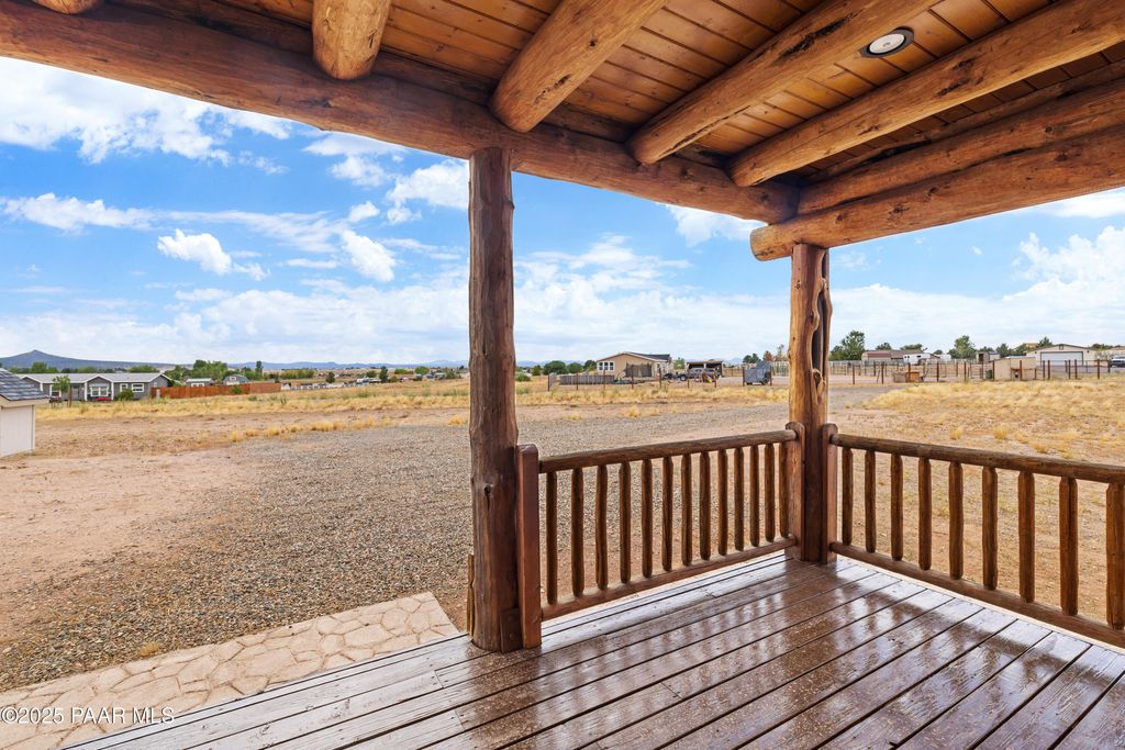 Photo of 25665 N Riesling Lane, Paulden, AZ 86334 (MLS # 1079999)