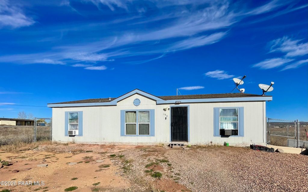 Photo of 190 W Rio Trail, Paulden, AZ 86334 (MLS # 1078987)