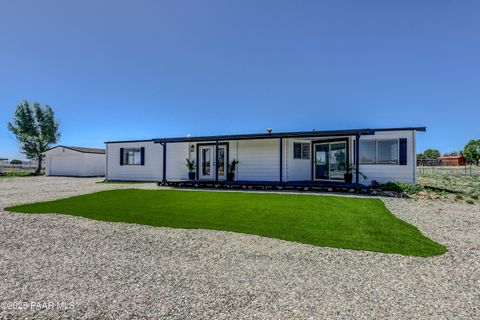 22420 N Malapai Ridge Road Paulden AZ 86334