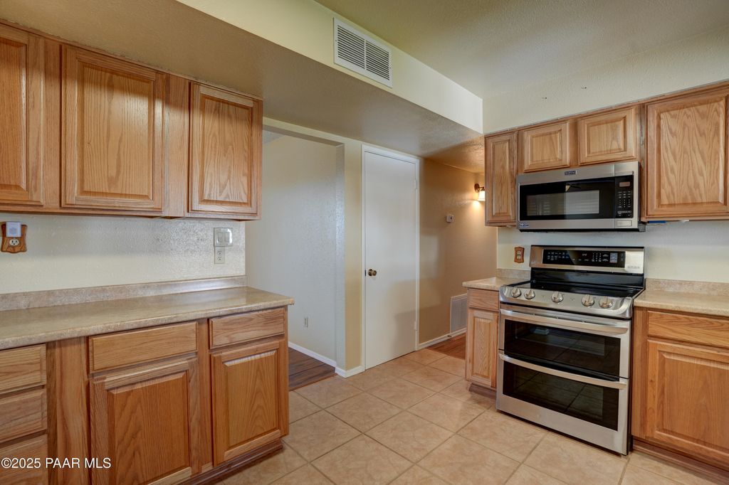 Photo of 20429 E Hereford Drive, Mayer, AZ 86333 (MLS # 1076932)