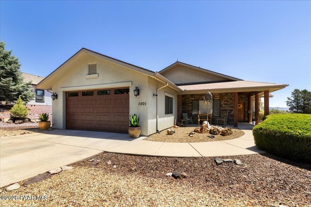 Photo of 1001 Studebaker Way, Prescott, AZ 86301 (MLS # 1083365)