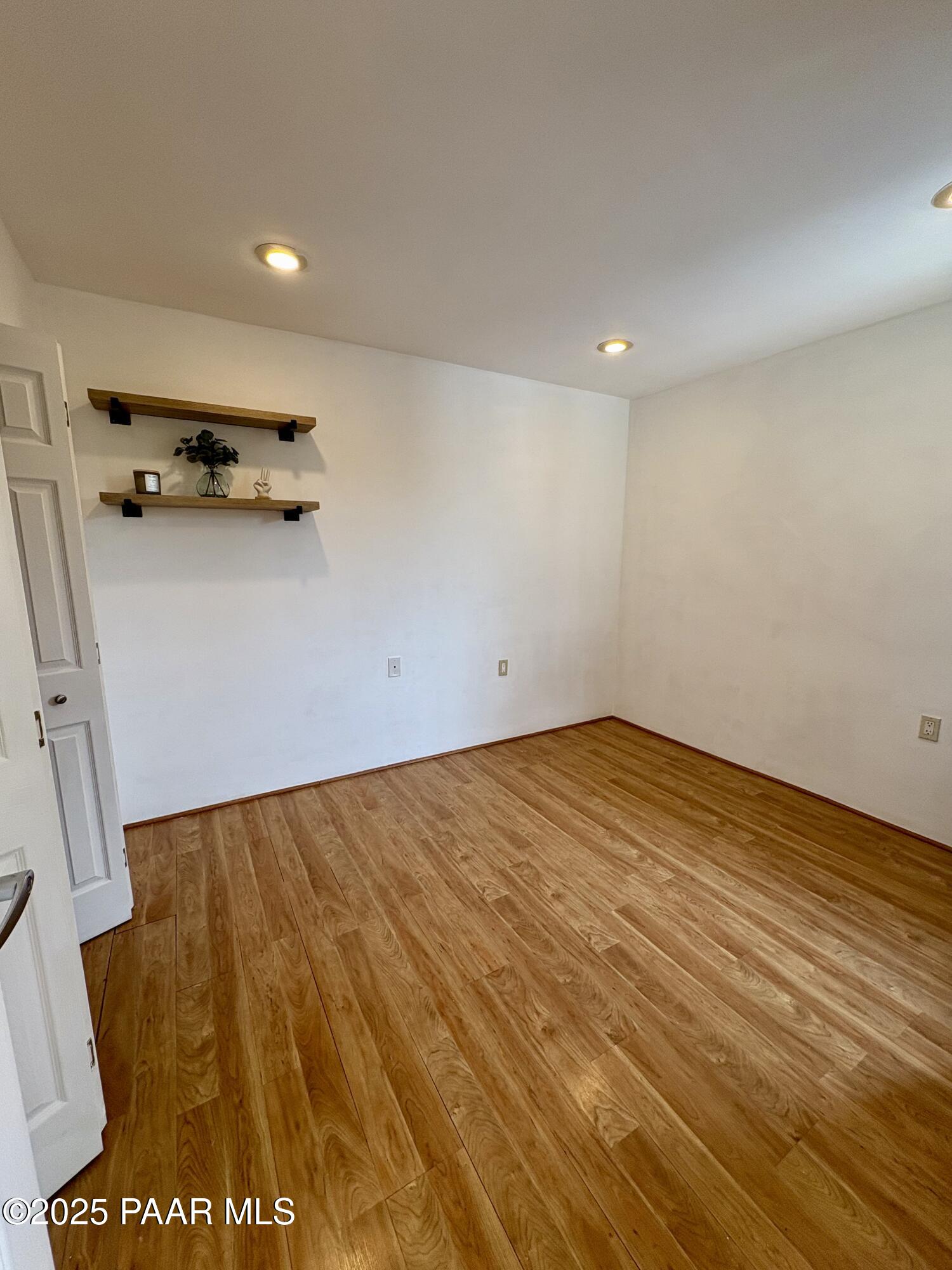 805 N 4th Avenue 101