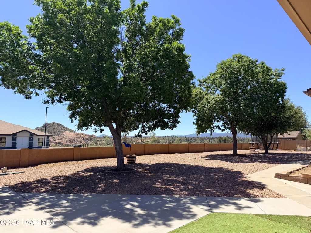 Photo of 5697 N Honeysuckle Road, Prescott, AZ 86305 (MLS # 1082265)