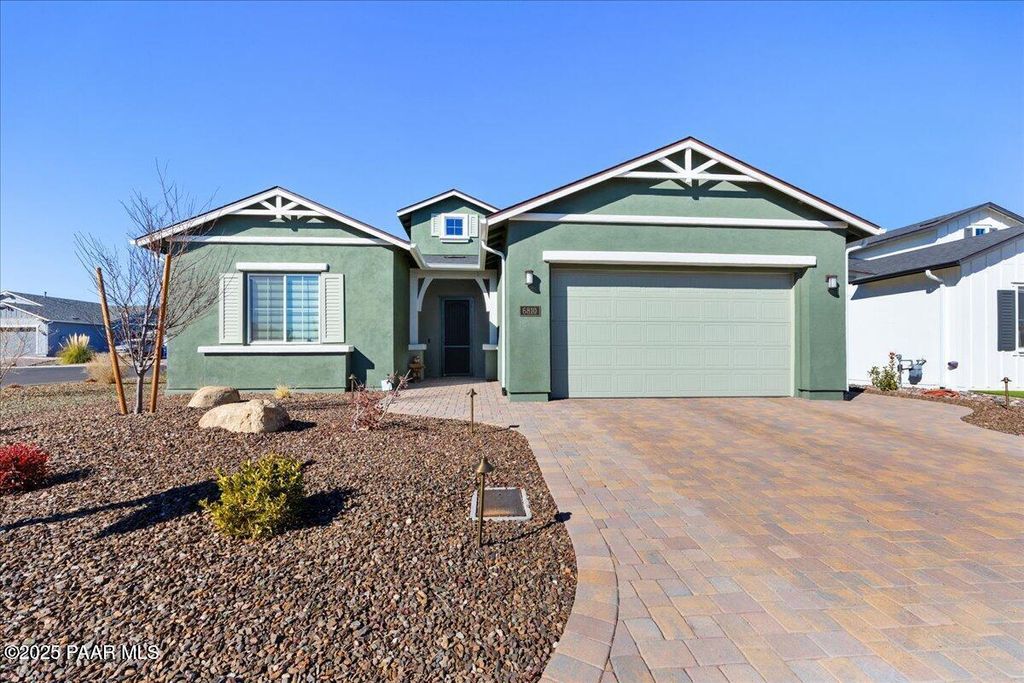 Photo of 6810 Claret Drive, Prescott, AZ 86305 (MLS # 1077838)