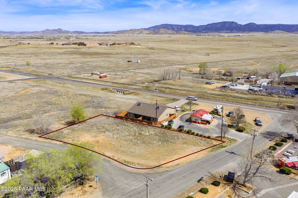 Photo of 58415859 N Hill Drive, Prescott Valley, AZ 86314 (MLS # 1080416)