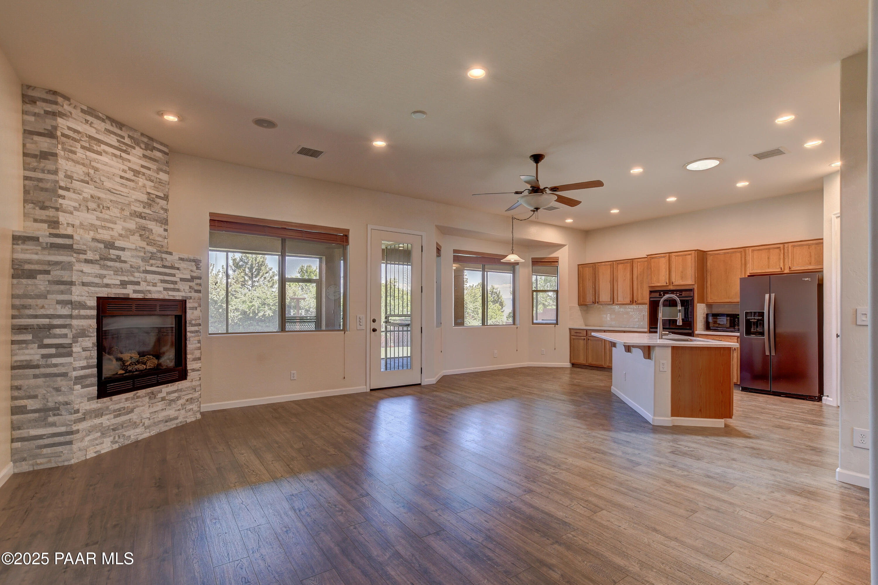 Prescott Valley, Arizona 86314, United States, 4 Bedrooms Bedrooms, ,3 BathroomsBathrooms,Residential,Active,162673