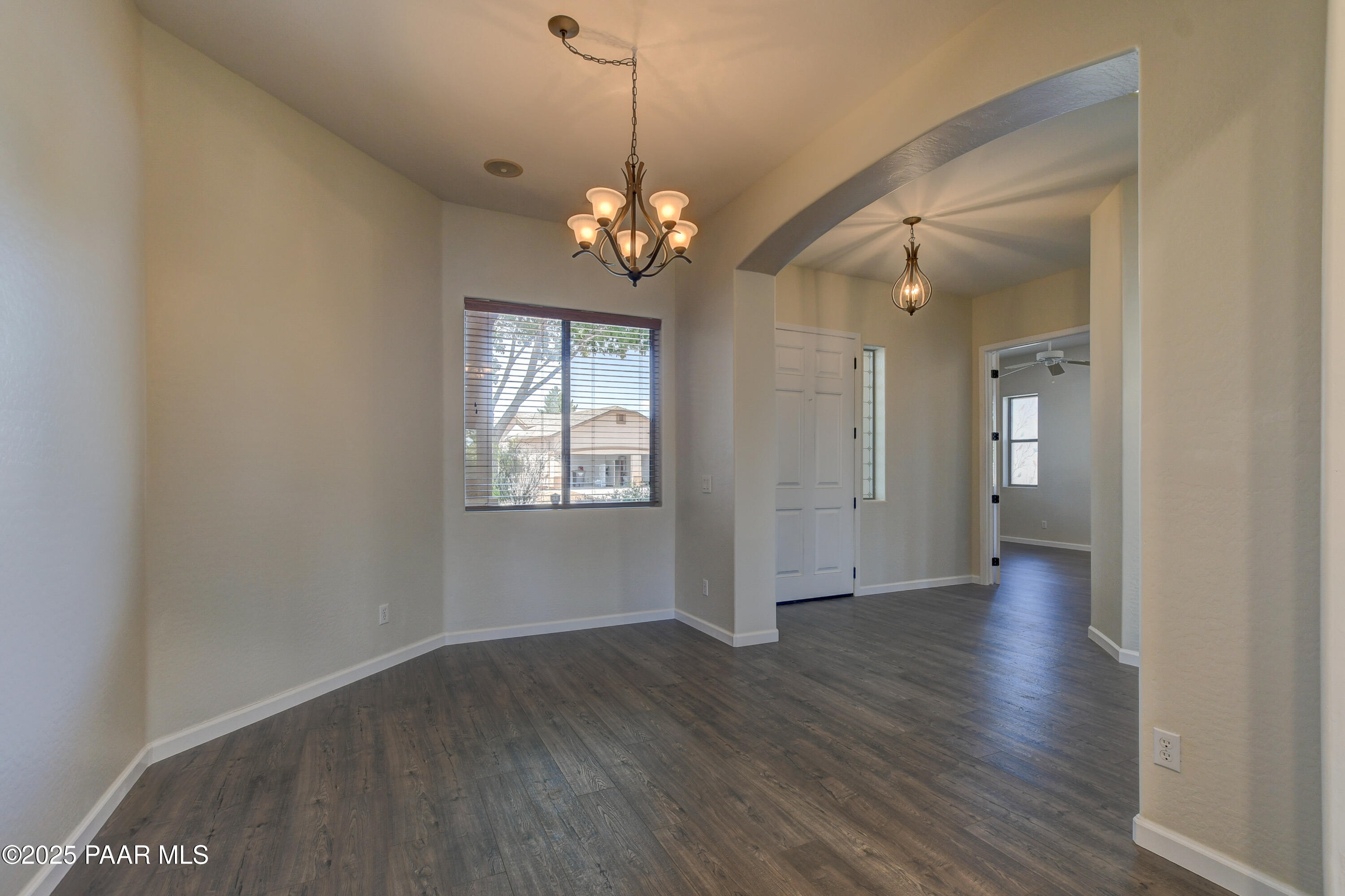 Prescott Valley, Arizona 86314, United States, 4 Bedrooms Bedrooms, ,3 BathroomsBathrooms,Residential,Active,162673