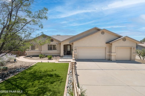 Photo of 447 W Rosser Street, Prescott, AZ 86301 (MLS # 1084261)