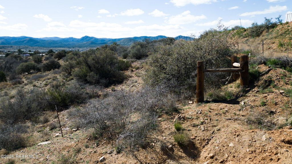 Photo of 2274 Tiffany Lane, Dewey-Humboldt, AZ 86327 (MLS # 1080116)