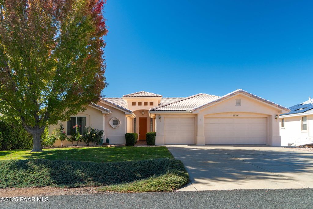 Photo of 11595 E Riata Way, Dewey-Humboldt, AZ 86327 (MLS # 1077277)