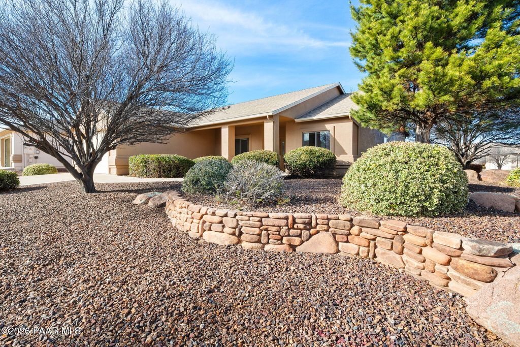 Photo of 6956 E Sandhurst Drive, Prescott Valley, AZ 86314 (MLS # 1079068)