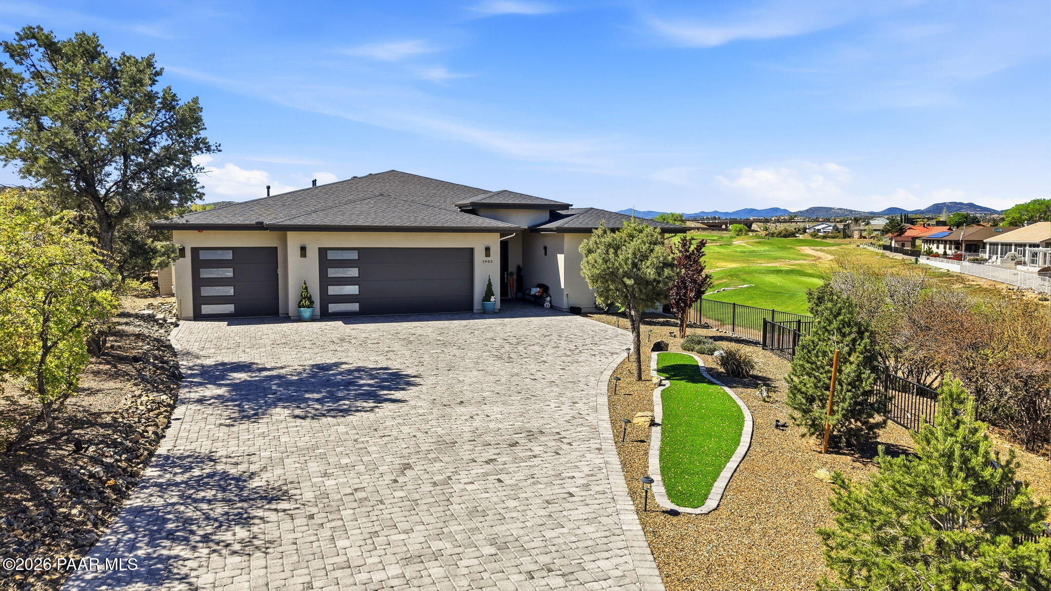 1985 Golf View Lane
