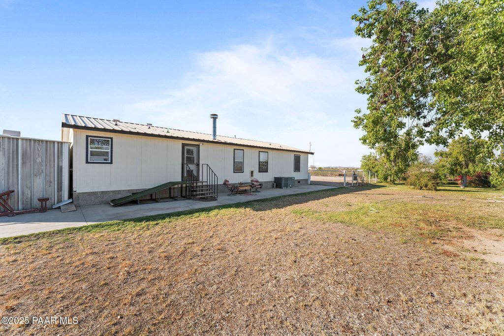 Photo of 1307 S 343rd Avenue, Tonopah, AZ 85354 (MLS # 1077836)