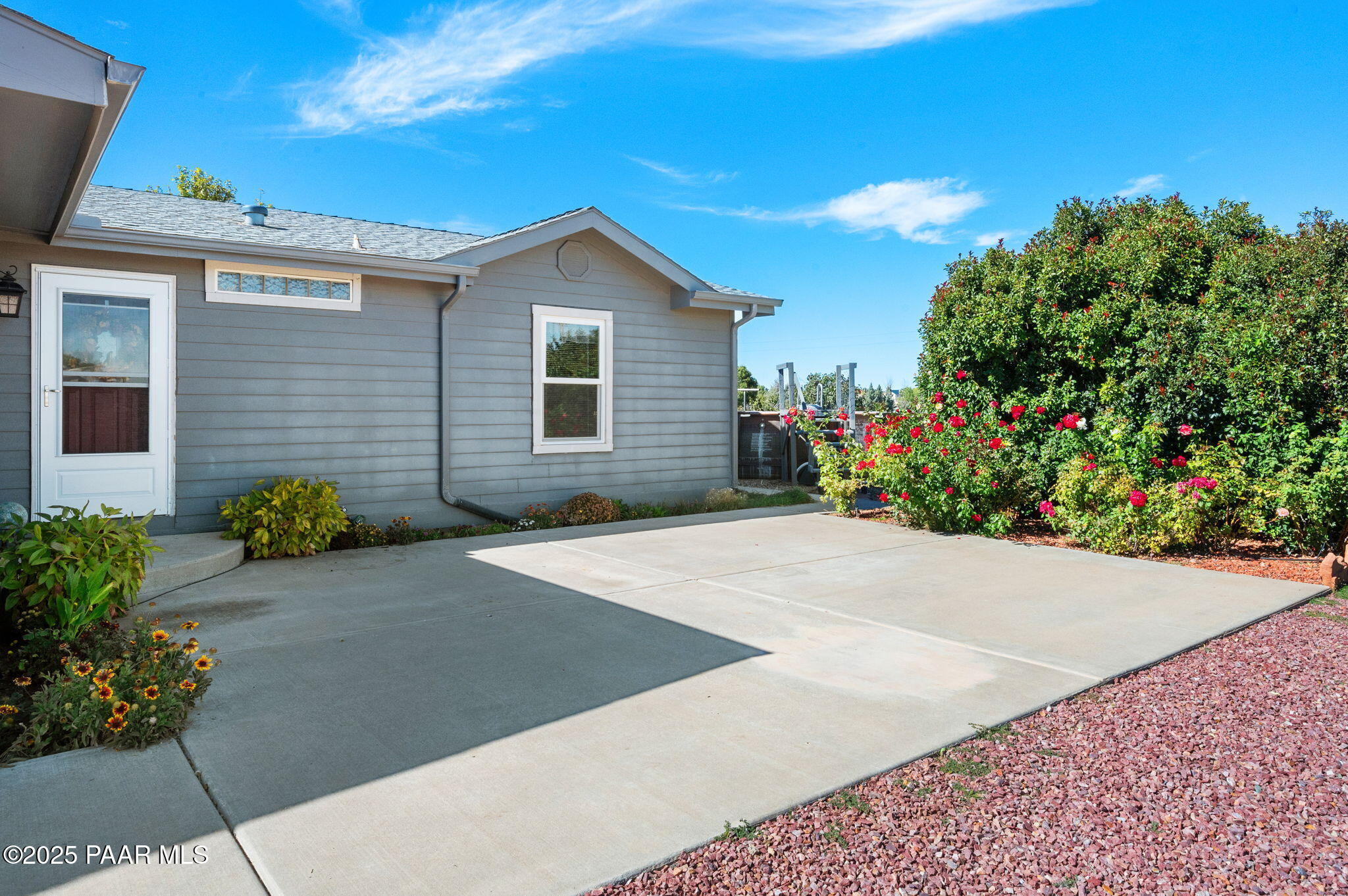 499 W Rolling Hills Road Road