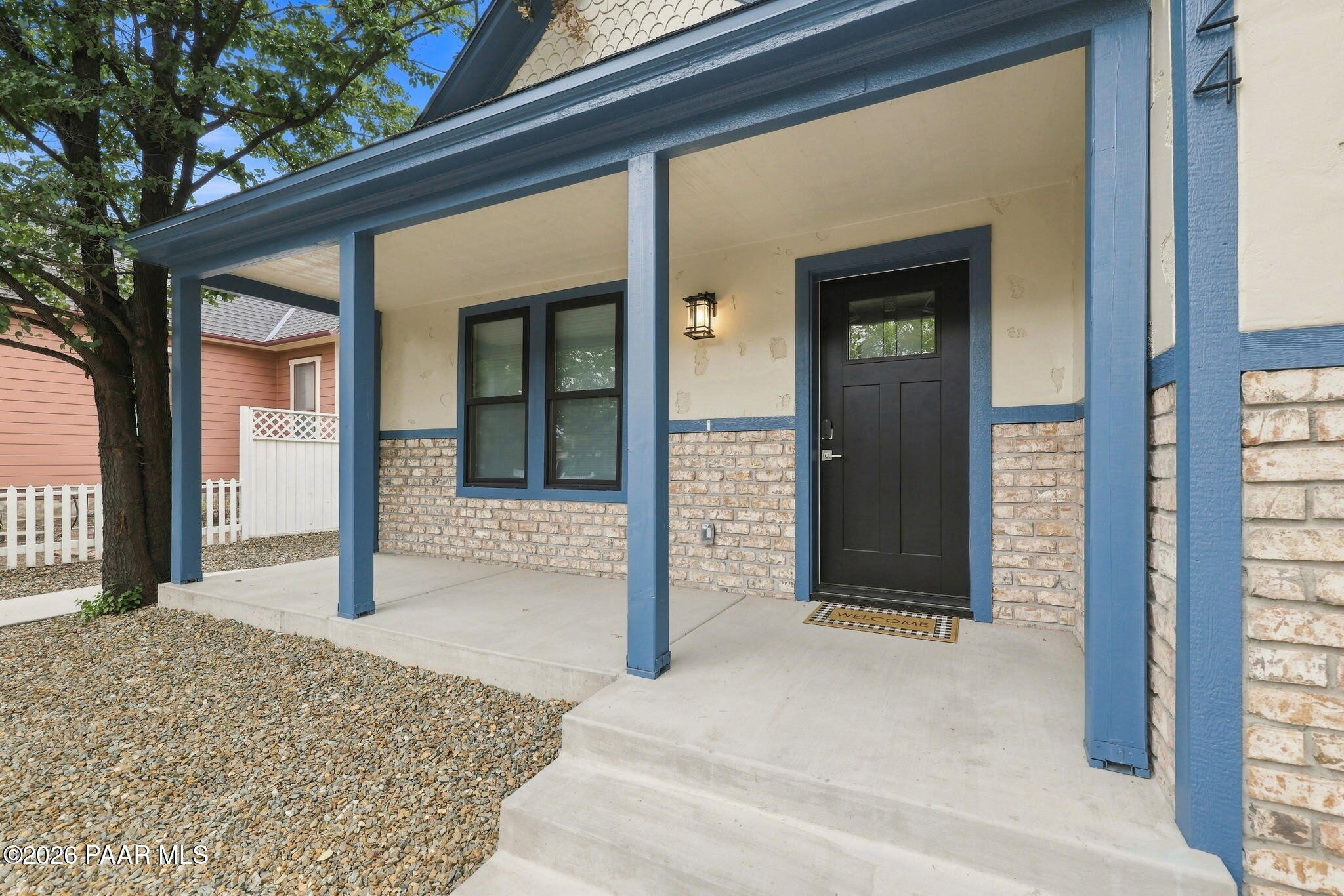324 N Mount Vernon Avenue