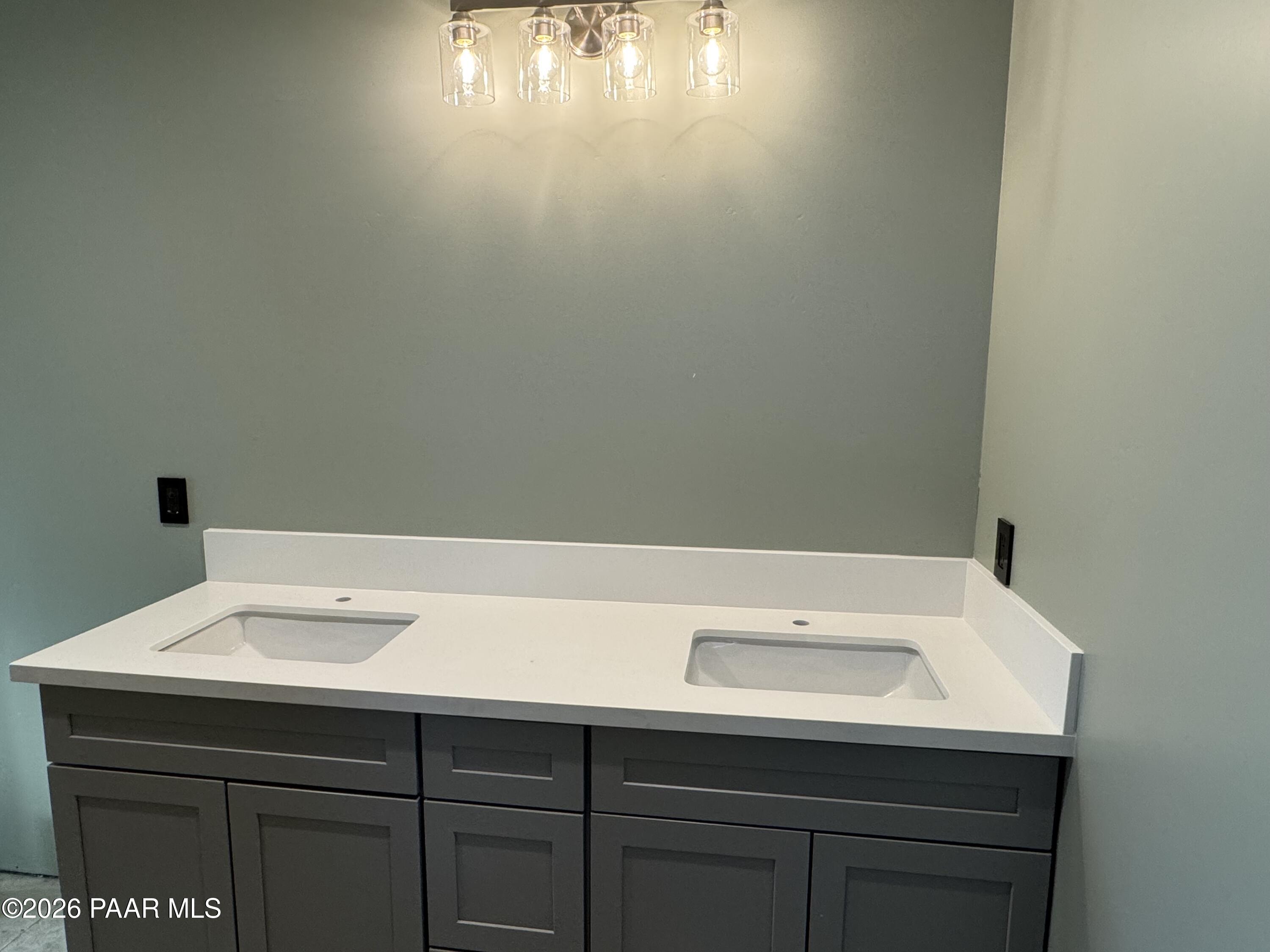 324 N Mount Vernon Avenue