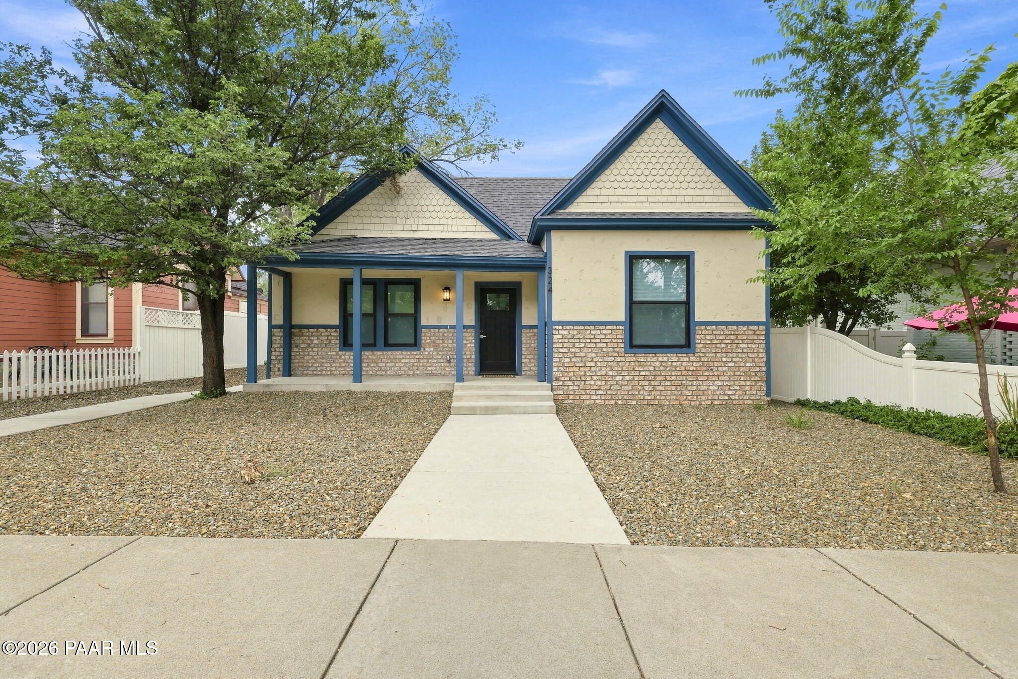 324 N Mount Vernon Avenue