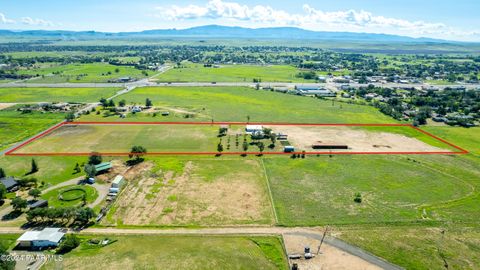 A home in Chino Valley