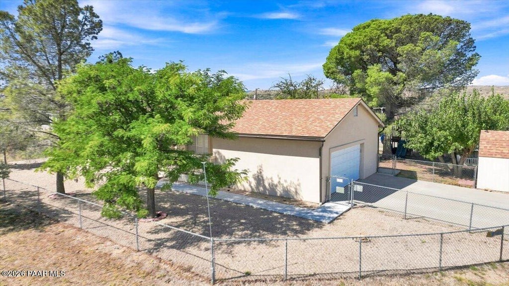 Photo of 20429 E Hereford Drive, Mayer, AZ 86333 (MLS # 1084936)