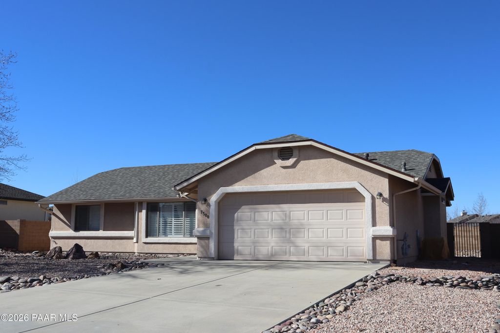 Photo of 7300 N Summit View Drive, Prescott Valley, AZ 86315 (MLS # 1078711)