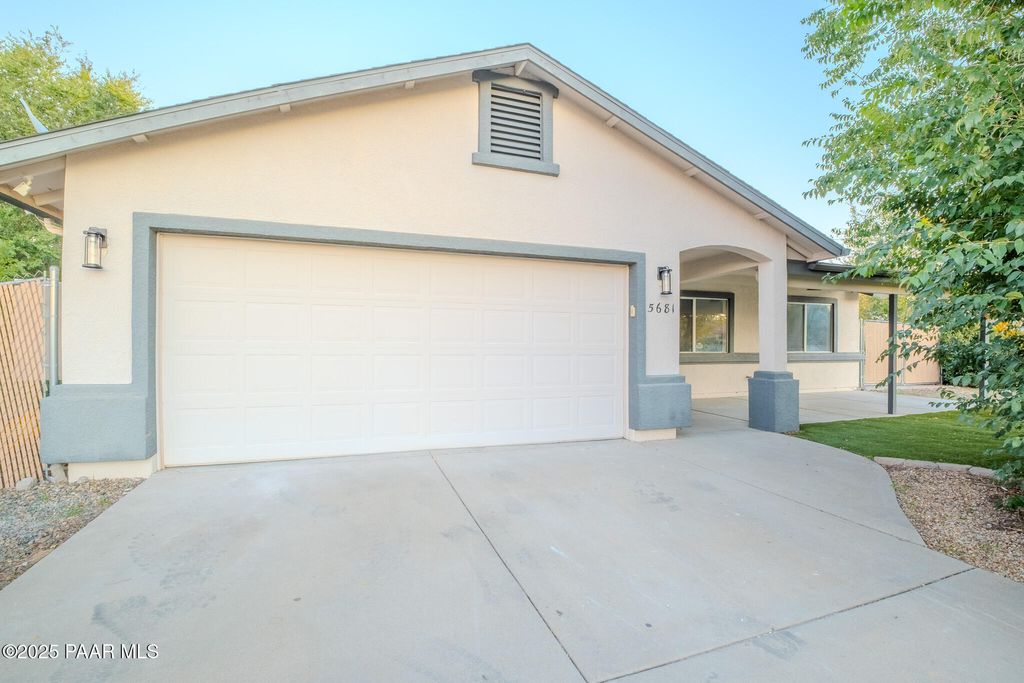 Photo of 5681 N Hondo Drive, Prescott Valley, AZ 86314 (MLS # 1077519)