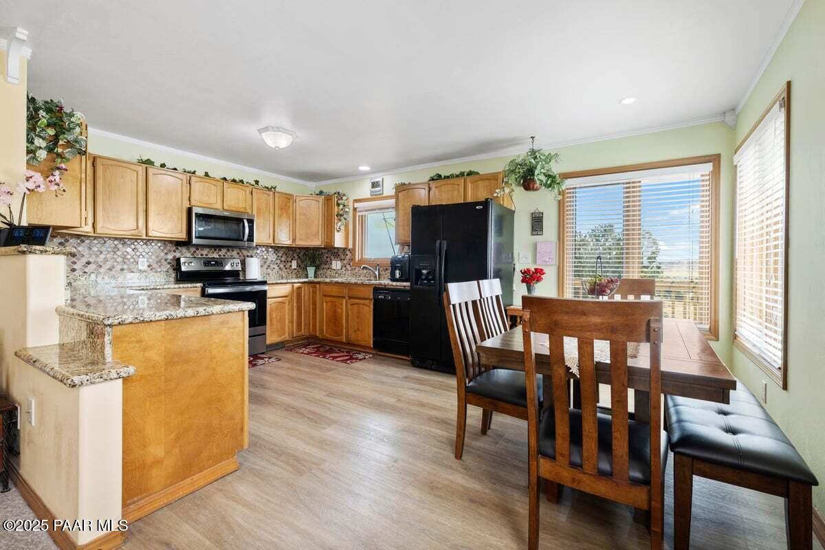 974 N Grandview