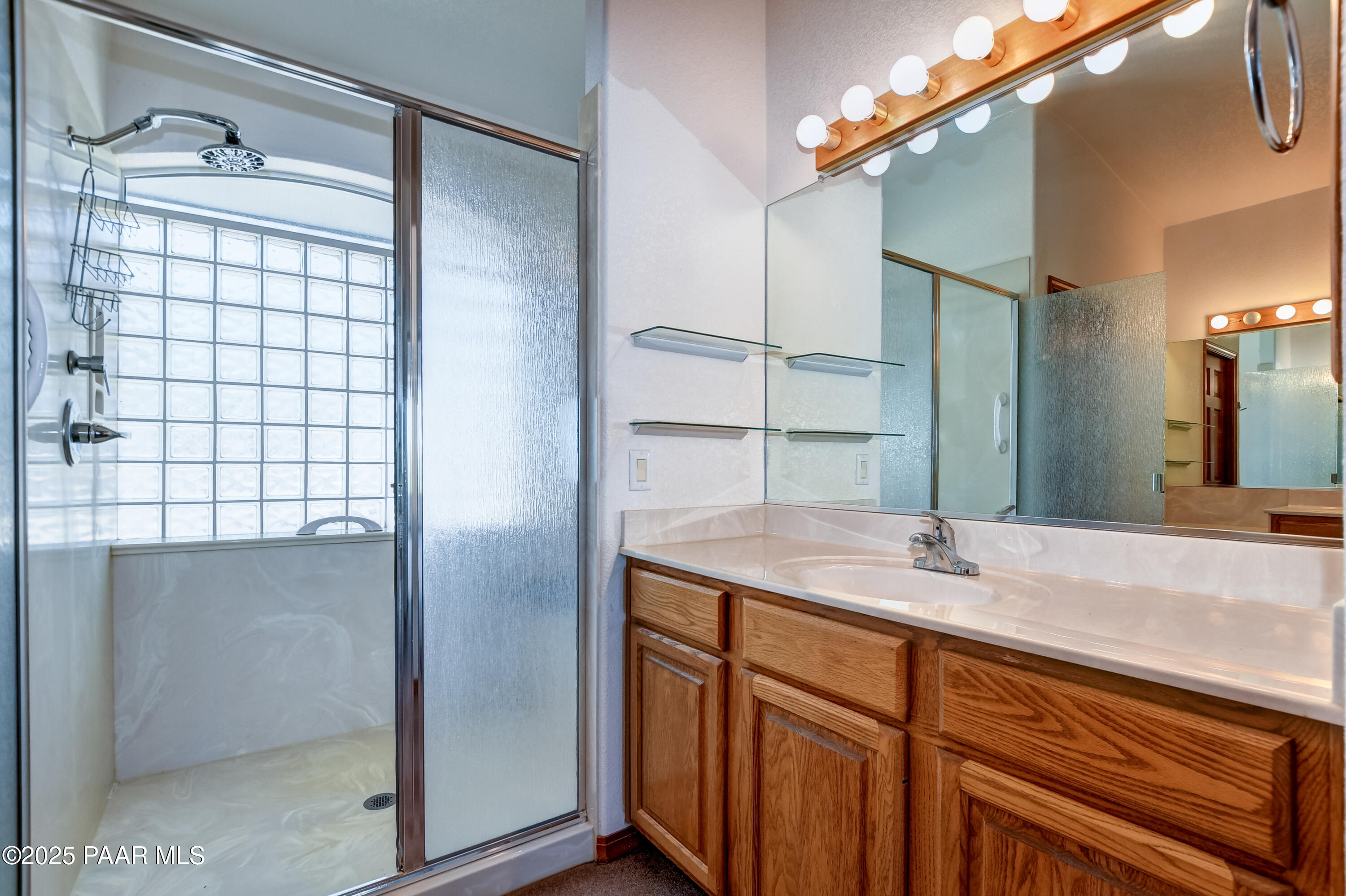 Prescott, Arizona 86303, United States, 3 Bedrooms Bedrooms, ,3 BathroomsBathrooms,Residential,Active,121764