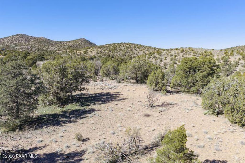 Photo of 18975 N Silverado Drive, Prescott, AZ 86305 (MLS # 1079753)